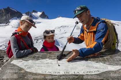 Découverte des glaciers avec Christophe Dureau, guide de haute montagne