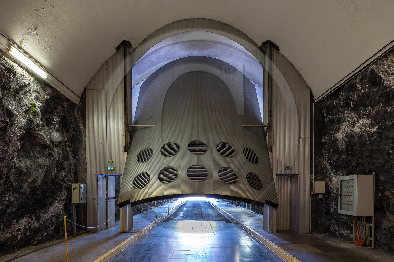 Barrage de Serre-Ponçon, usine hydroélectrique EDF