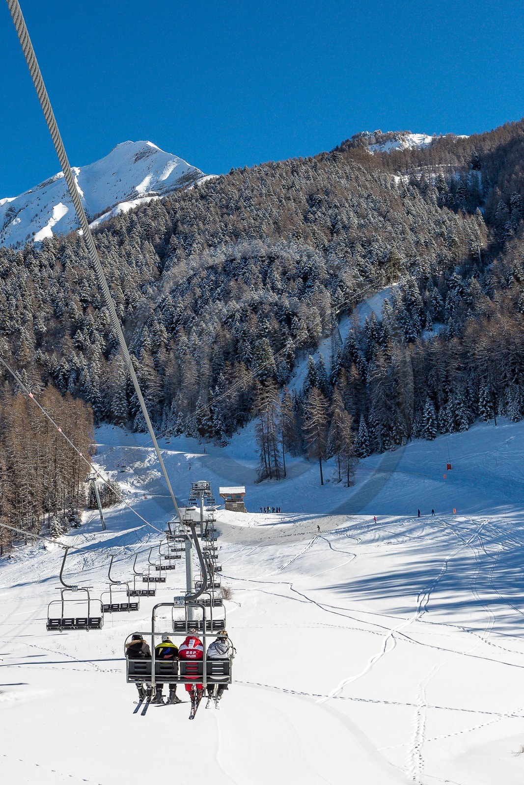 station village de Saint-Léger-les Mélèzes , élésiège de Libouze