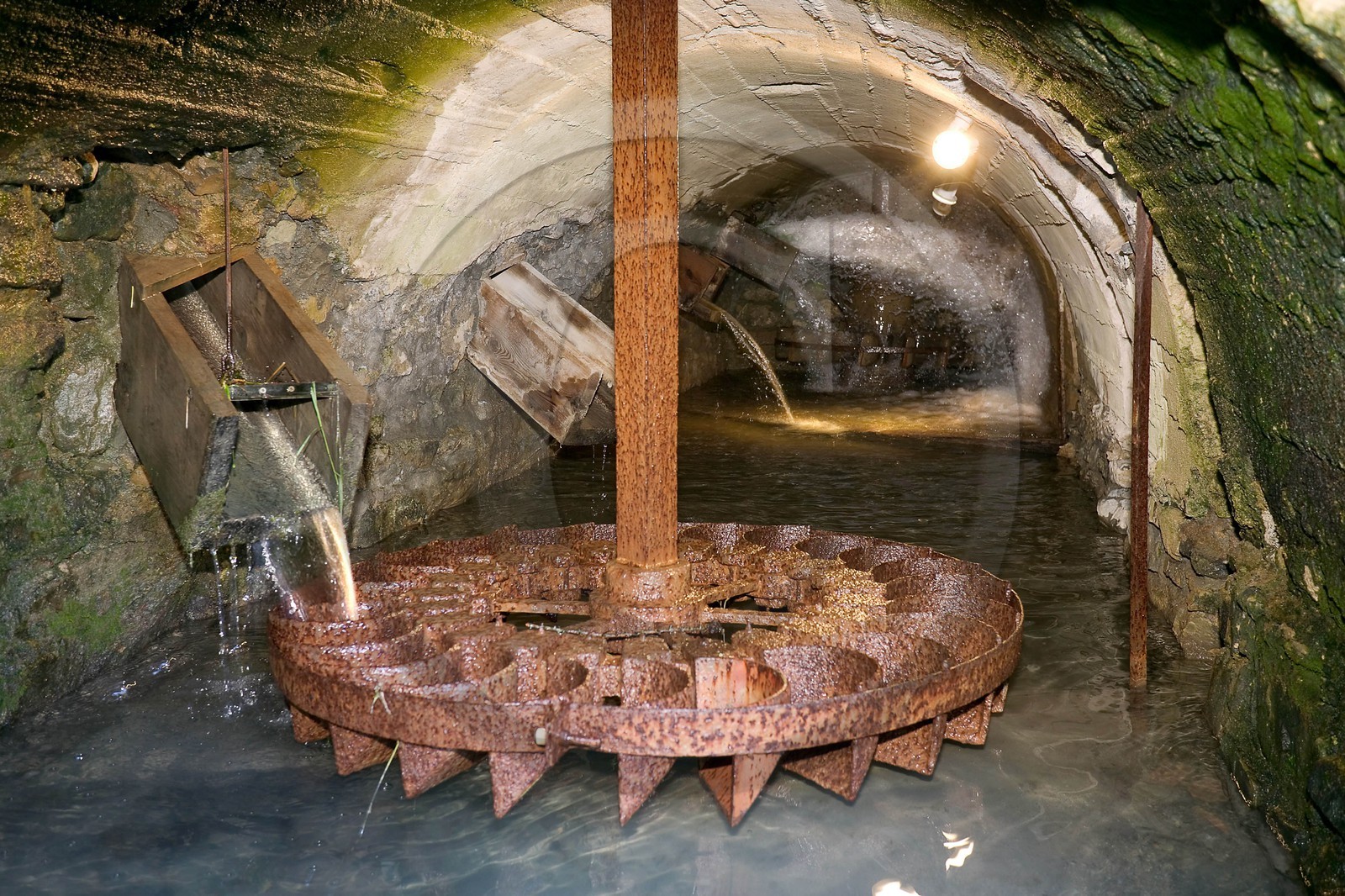 Arvieux, hameau des Moulins, ancien moulin à eau