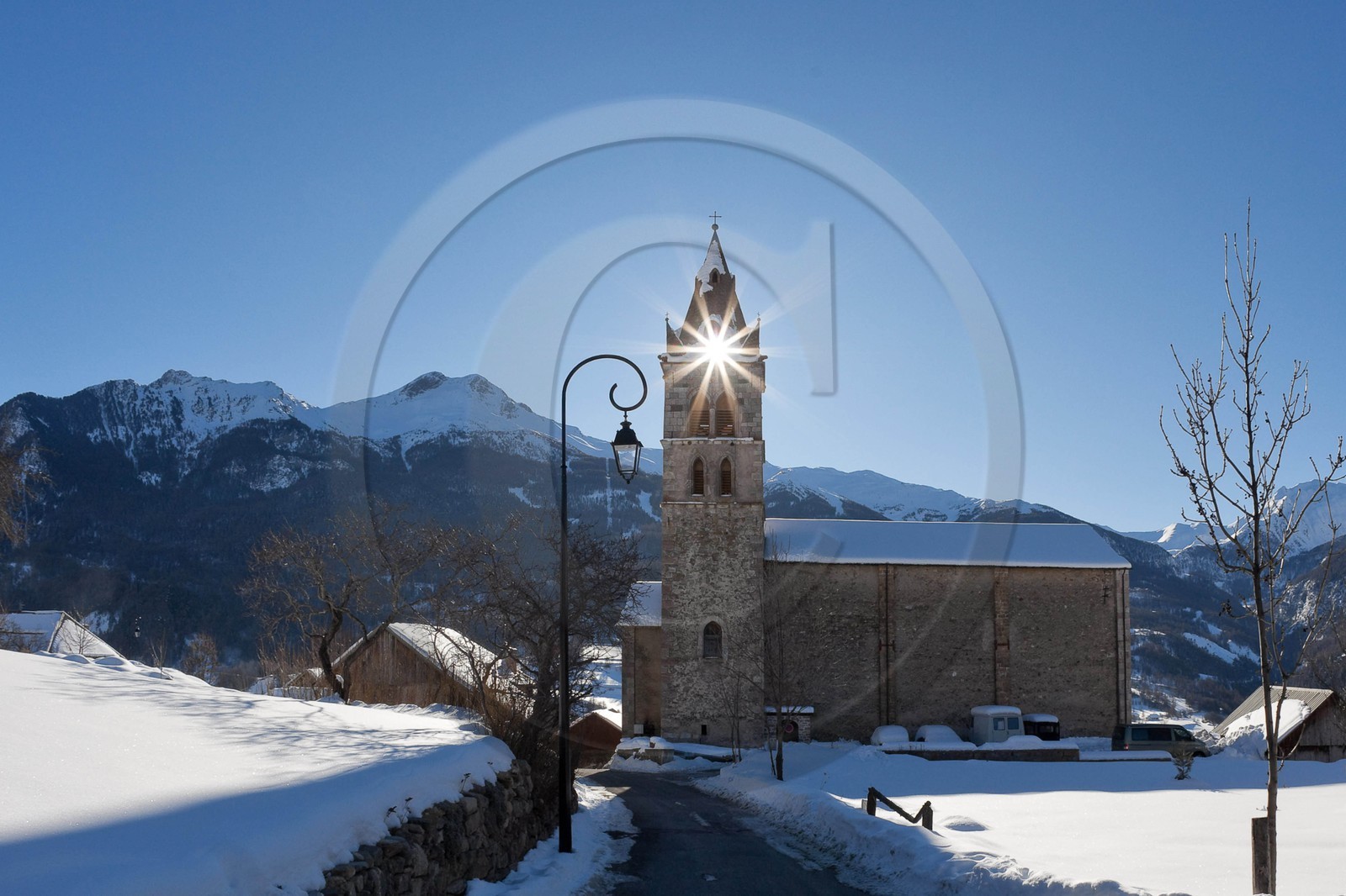 Les Orres Village, Eglise du XV°siècle Sainte-Marie-Madeleine