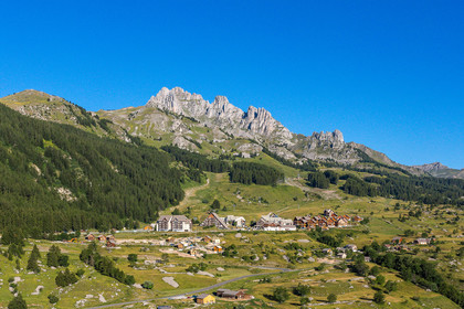 Pays de Serre-Ponçon, Réallon et les Aiguilles de Chabrières