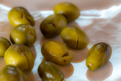 Olives cassées de la vallée des Baux de Provence, AOP