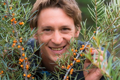 David Viveau agriculteur, producteur de baies d'argousier