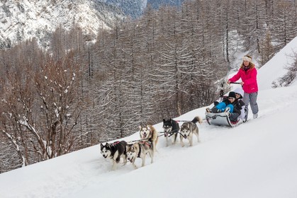 La Condamine-Châtelard, Sainte-Anne la Condamine, Coralie Bonnerot et ses chiens de traineau