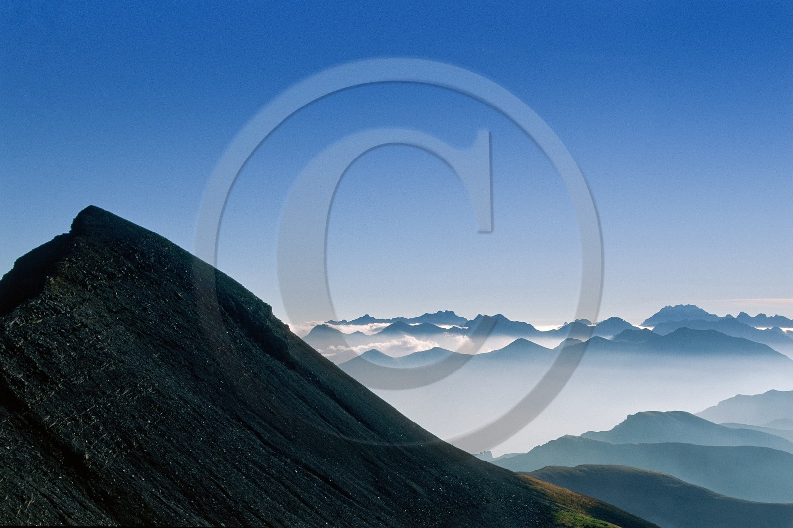 Du sommet du Mont Mounier (altitude 2817)