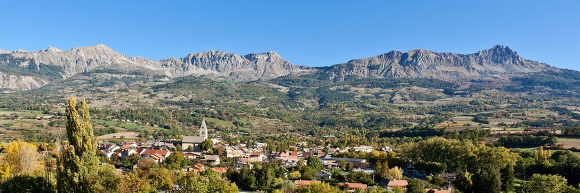 Pays de Serre-Ponçon, village de Chorges