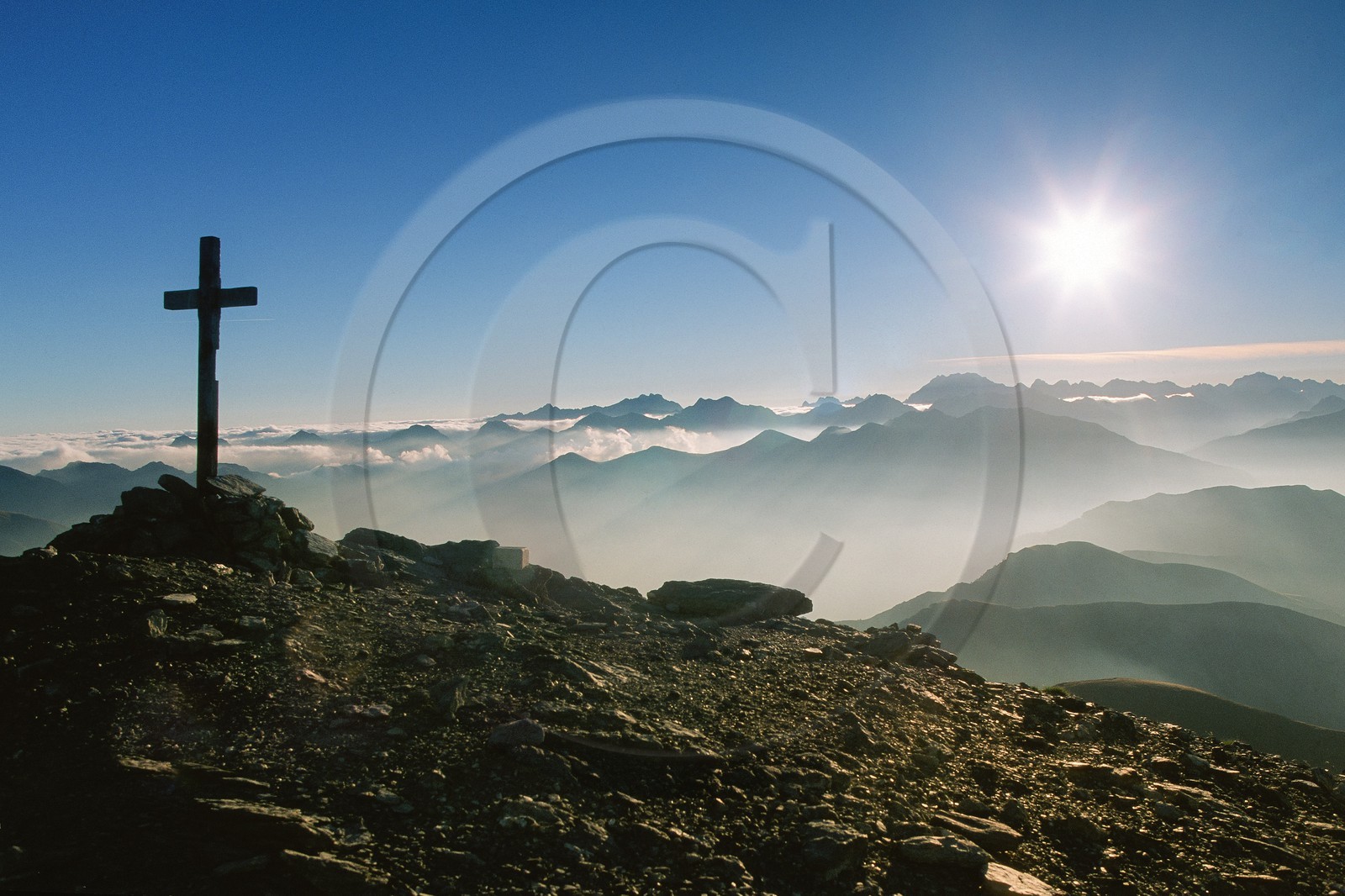 Du sommet du Mont Mounier (altitude 2817)