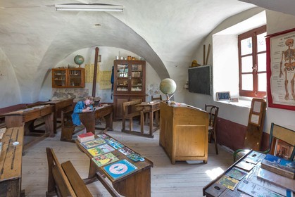 Le musée de l'école et l'instruction publique en montagne du village de Pontis