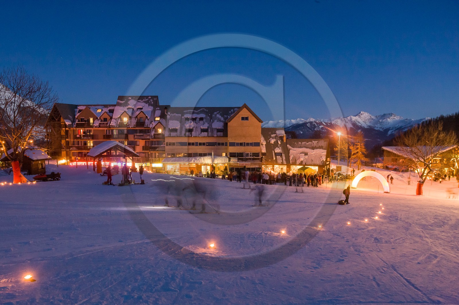 Station de ski de Réallon, course de ski alpinisme nocturne Laetitia Roux