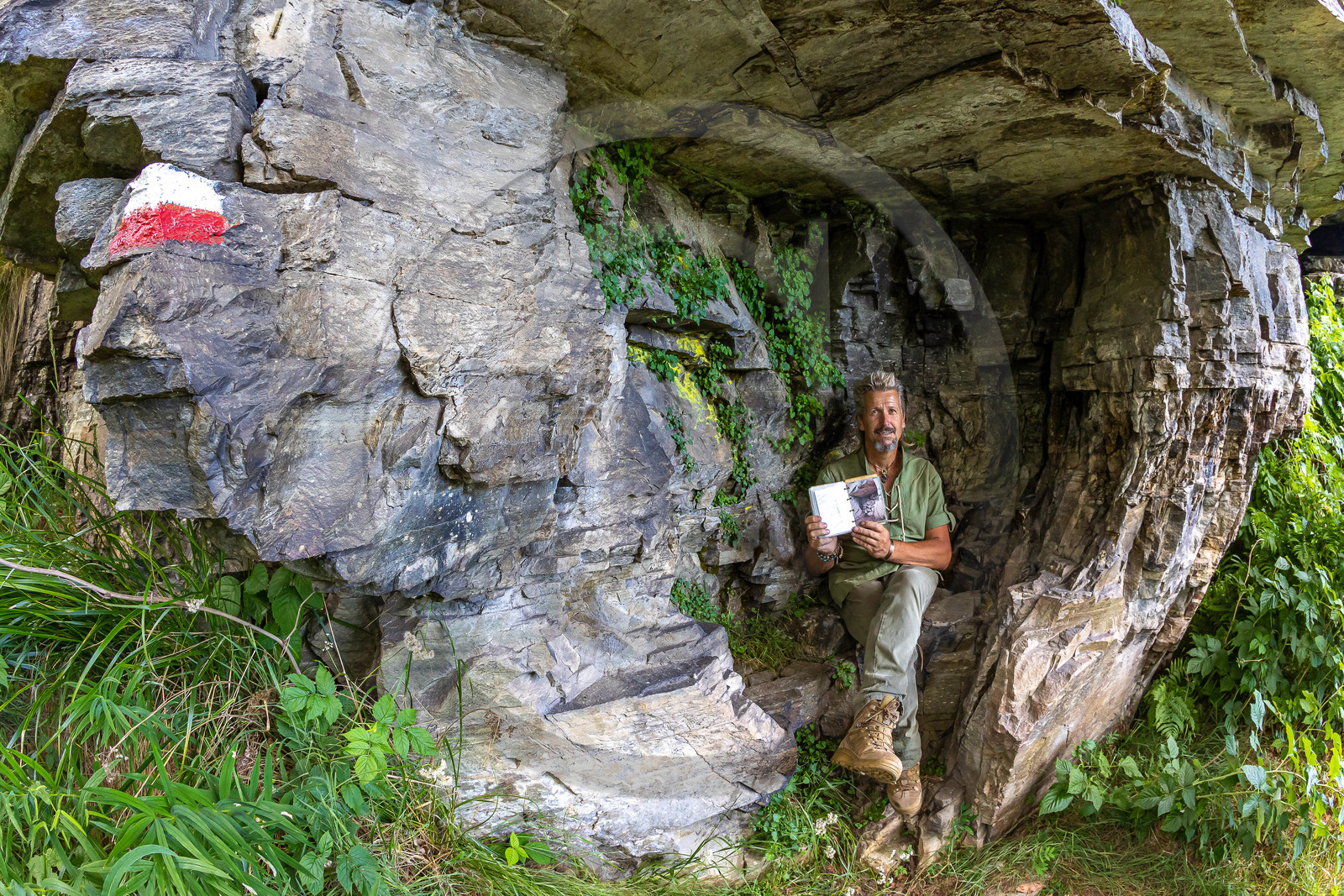 Valle Maira, Roccerè, Area archeologica Roccabruna