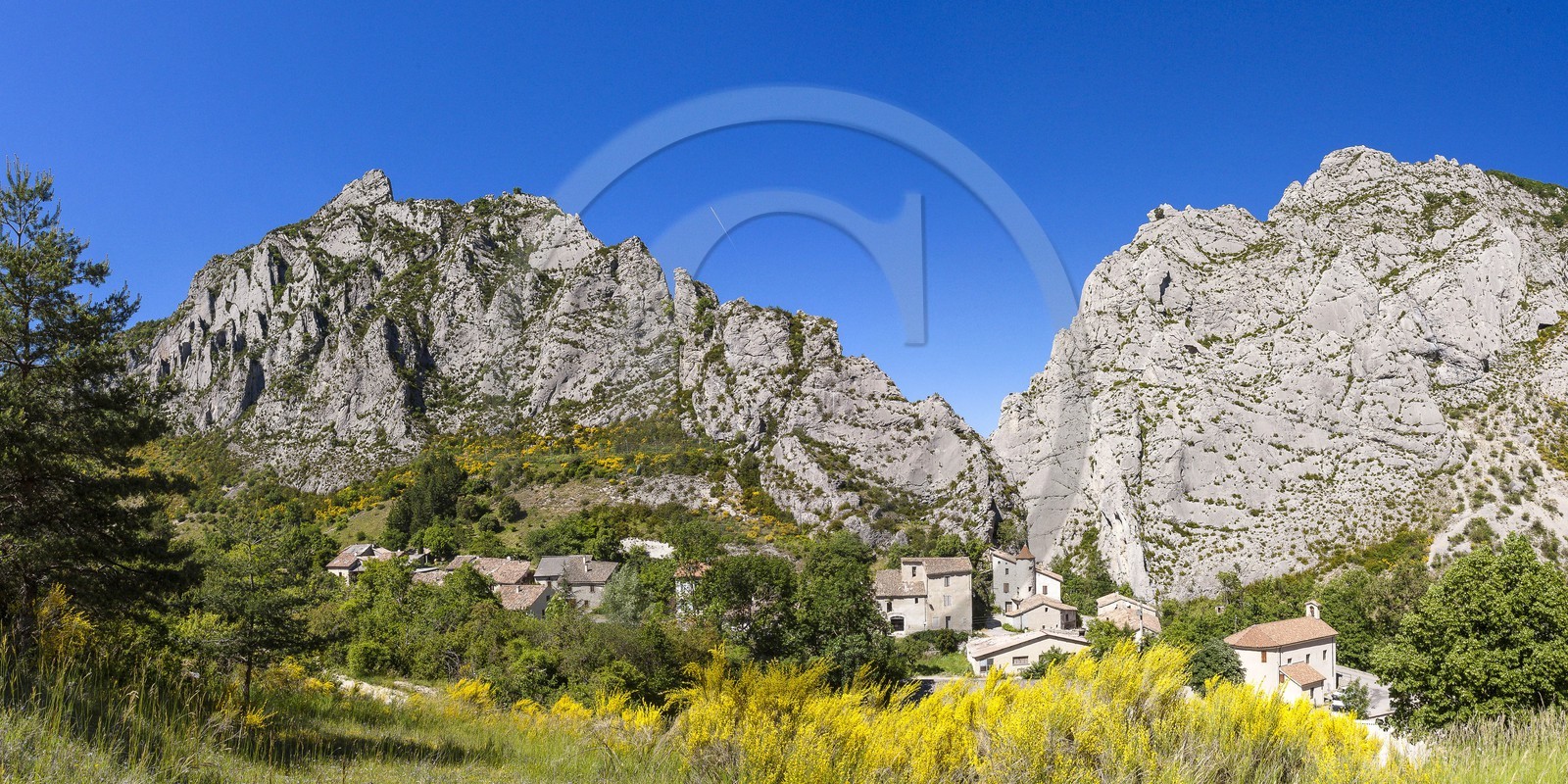 vallée du Buëch, village de Sigottier