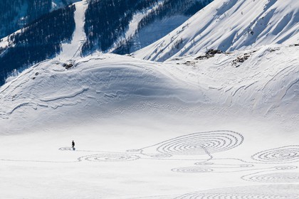 Serre-Chevalier, Snow drawings, une œuvre de l'artiste Sonja Hinrichsen