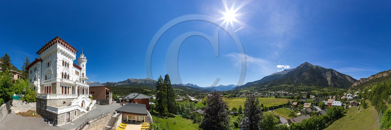 village de Jausiers, Chateau des Magnans