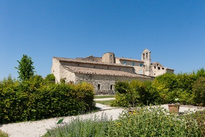 Prieuré Notre-Dame de Salagon et les jardins