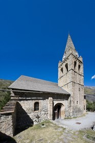 La Meije, La Grave, L'église romane  Notre-Dame-de-l'Assomption date du XIe et début XIIe siècle