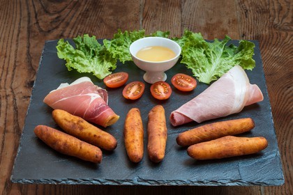 Saveurs des Montagnes, Le Champ d'Or, assiette du Champsaur, charcuterie et ravioles