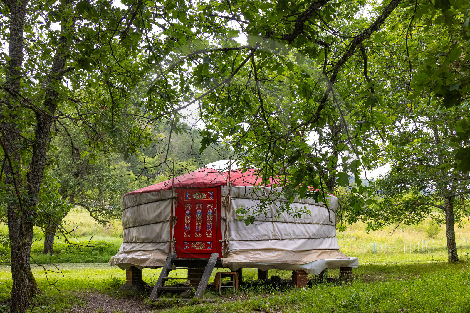Nibles, Camping à la ferme Agri-Yourte