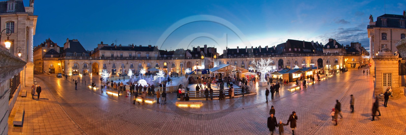 Une véritable station de sports d’hiver éphémère, un Noël
