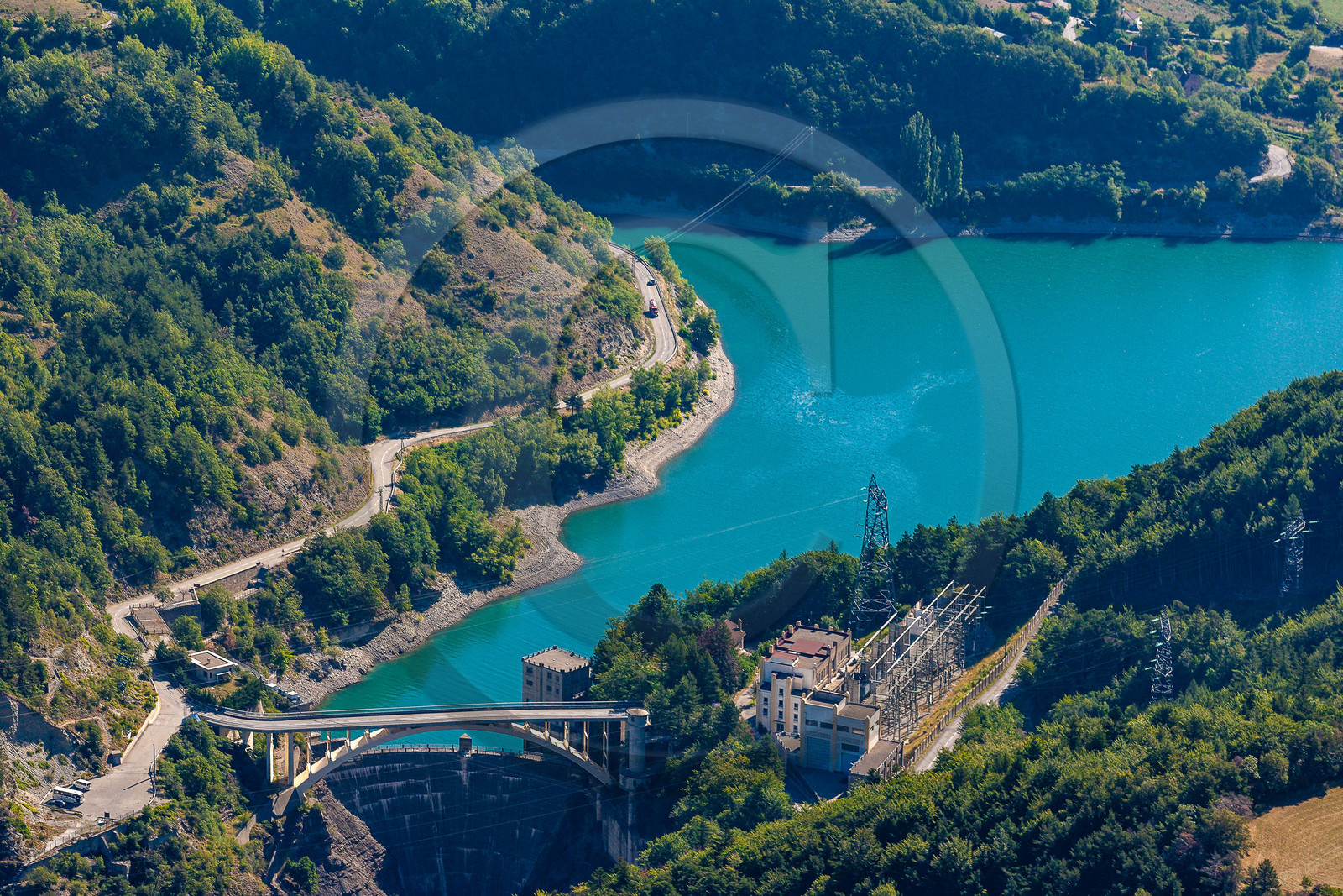 Lac et barrage du Sautet