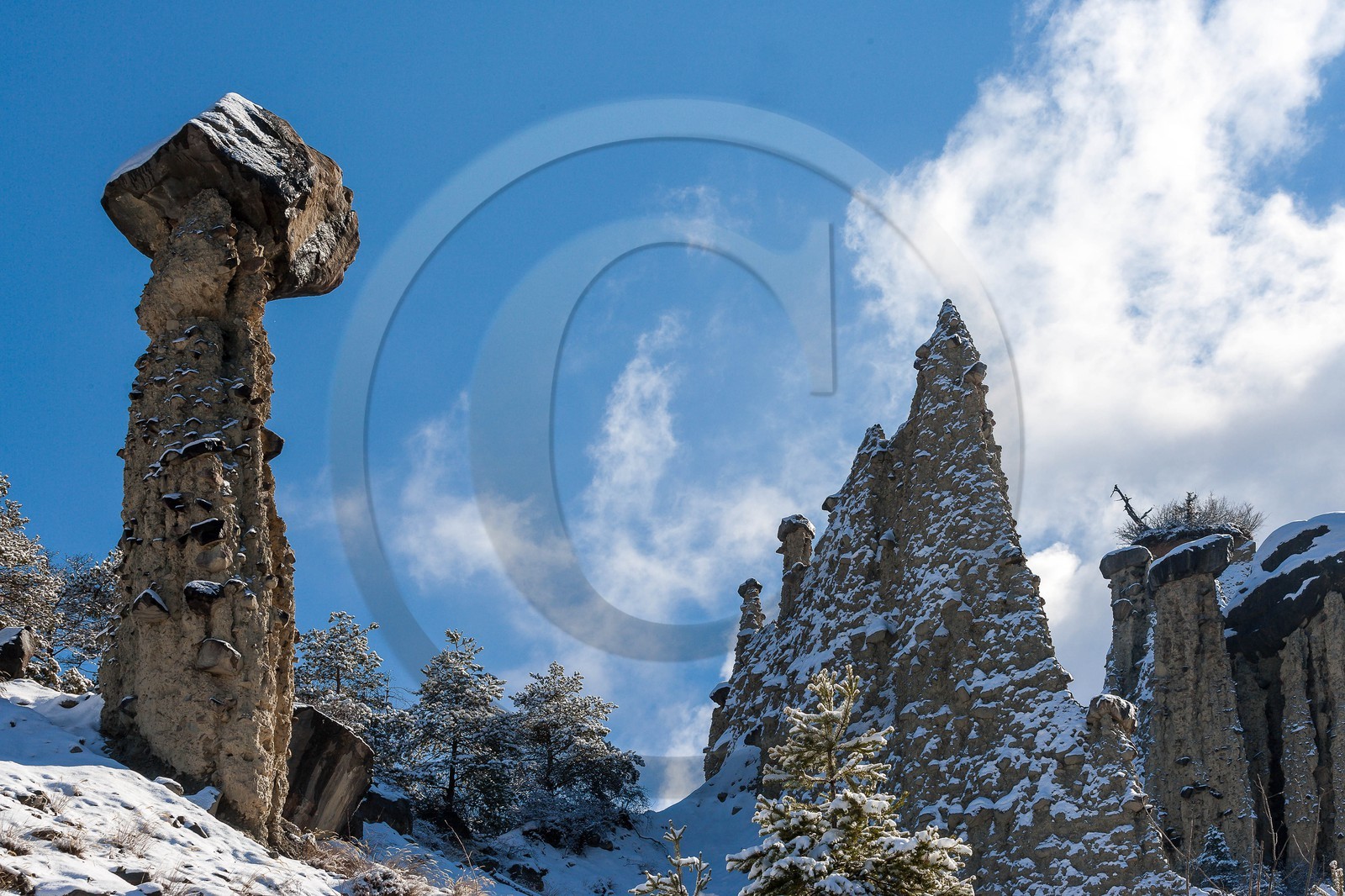 Le Sauze-du-Lac, village perché sur les hauteurs du lac de Serre-Ponçon