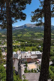 Jausiers, vue du Clocher, église Saint-Nicolas de Myre vue du Clocher du chemin du Chastel