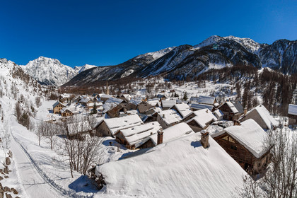 Vallée de la Clarée, village de Névache
