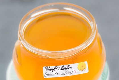 Confit ambre (gelée de fleurs de pissenlit au safran)