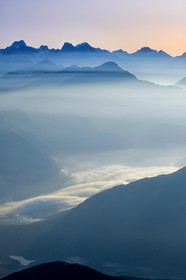 Massif des Ecrins depuis la montagne l'Obiou