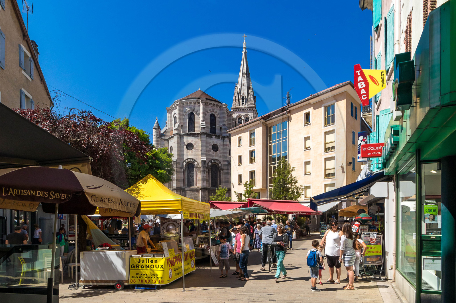Place aux Herbes Gap
