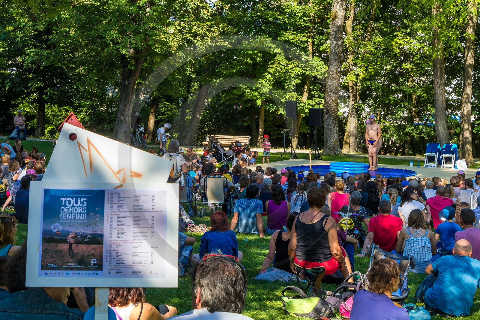Festival Arts De Rue, Tous dehors (enfin) ! Plouf et replouf, Cie Super Super - Natation synclownisée