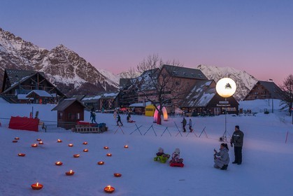 Station de ski de Réallon, course de ski alpinisme nocturne Laetitia Roux