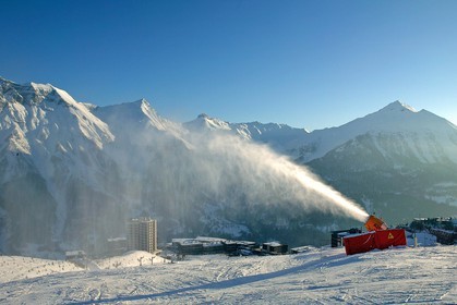 Station de ski d'Orcières 1850, canon à neige