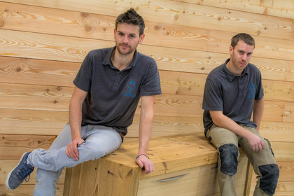 Atelier Monts & Merveilles, Clément Goudet, Compagnon Menuisier Ebéniste et Maxime Cuvelot responsable d'atelier