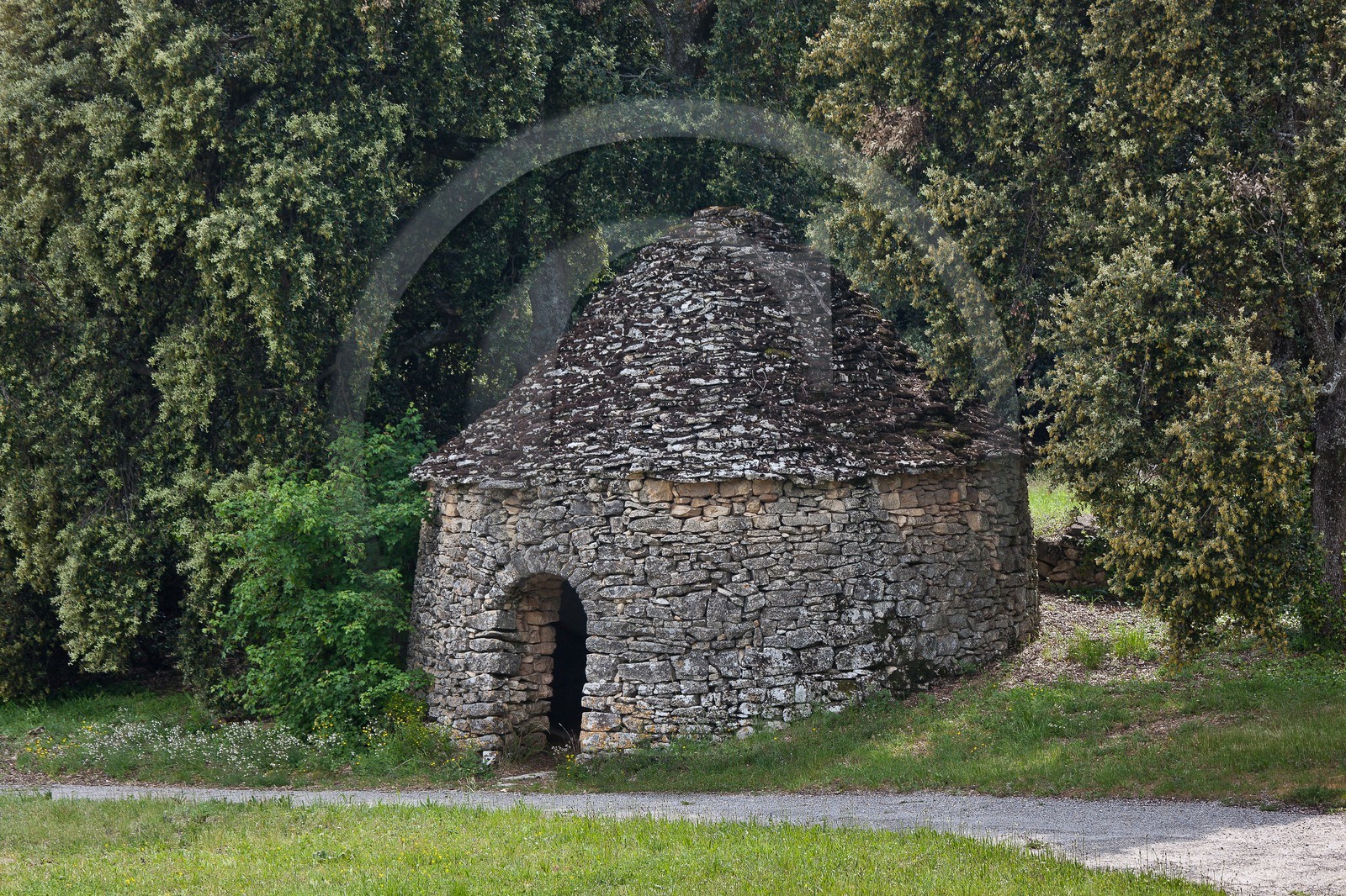 Prieuré Notre-Dame de Ganagobie, borie, cabane en pierre sèche qui servait de grange, d'écurie