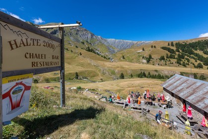 Col de La Bonette-Restefond,  Restaurant d'altitude Halte 2000